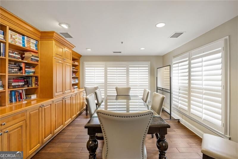 50 Biscayne Drive NW # 2111