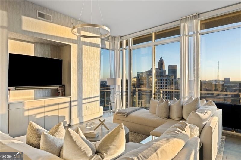 1065 Peachtree Street NE # 3604