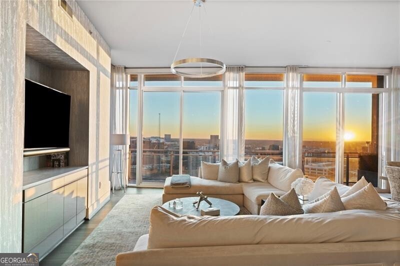 1065 Peachtree Street NE # 3604