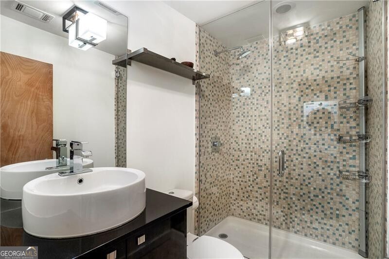 650 Glen Iris Drive NE # 3