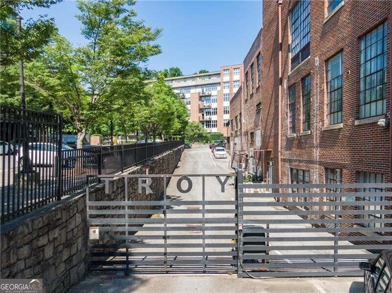 650 Glen Iris Drive NE # 23