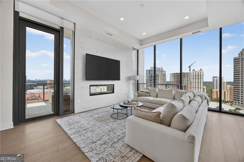40 12th Street NE # 1903