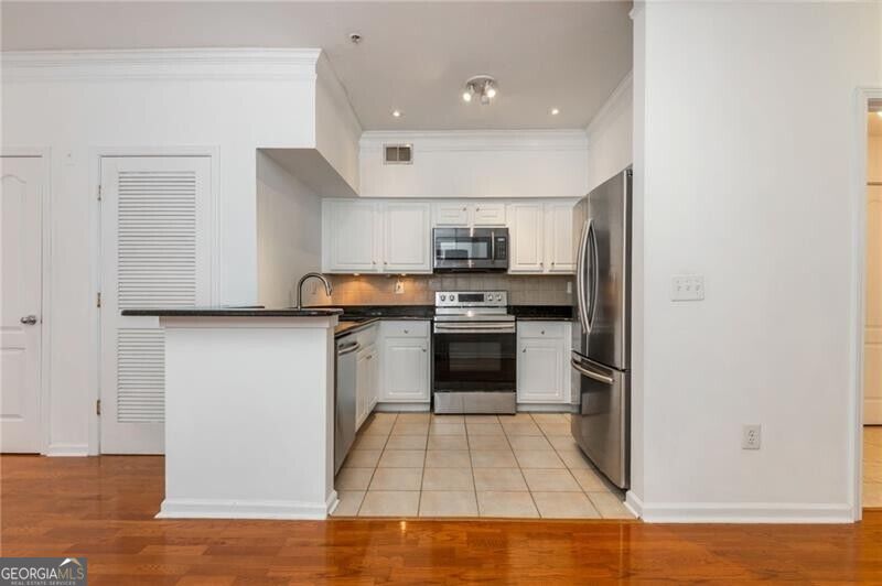800 Peachtree Street NE # 306