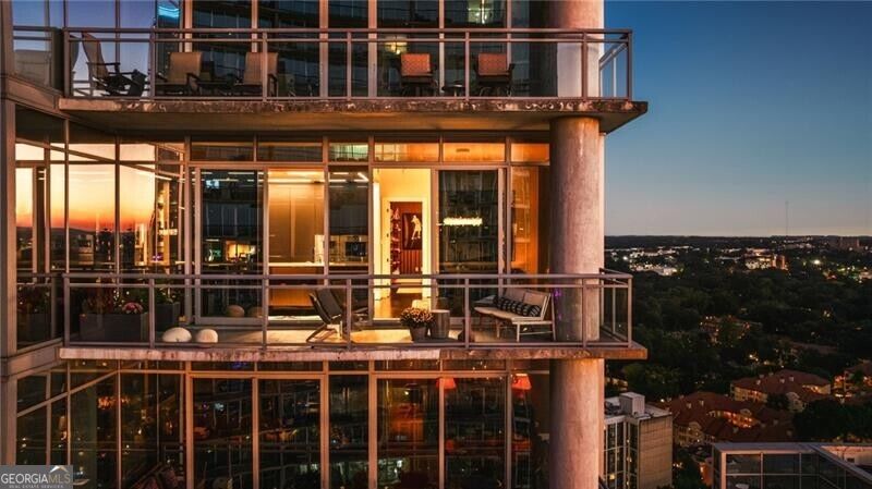 1065 Peachtree Street NE # 3102