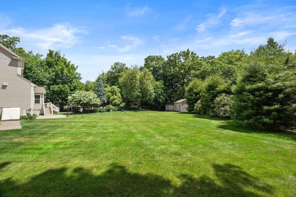 11 Stillbrook Ln