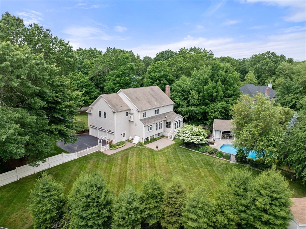 11 Stillbrook Ln