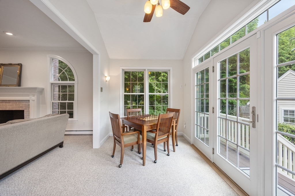 11 Stillbrook Ln