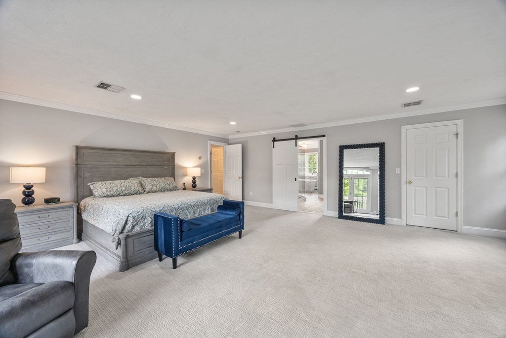 11 Stillbrook Ln