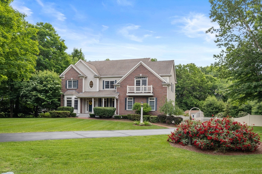 11 Stillbrook Ln