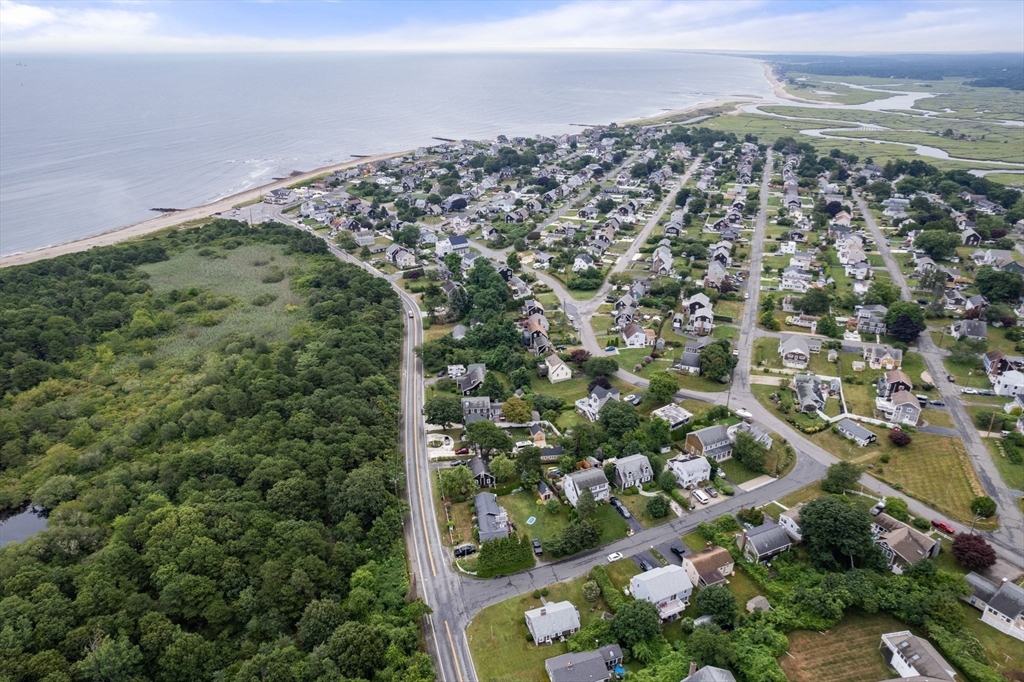 2-A Bodfish Ave