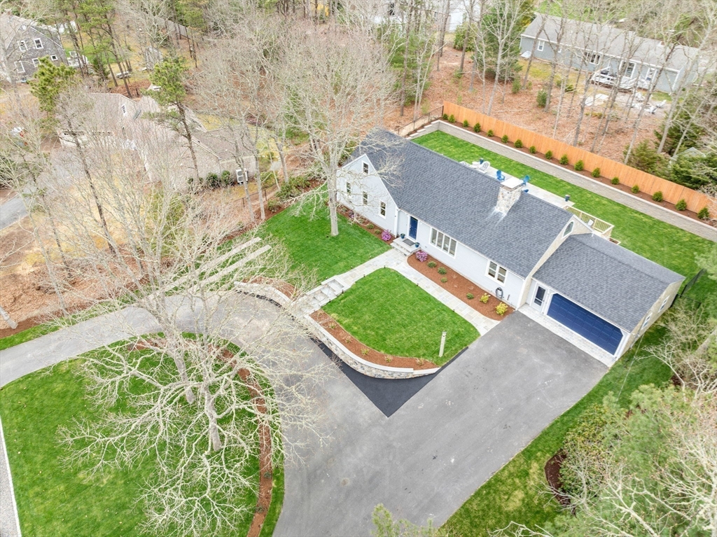 1351 Old Post Rd