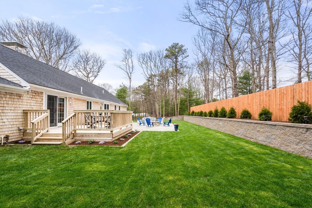 1351 Old Post Rd