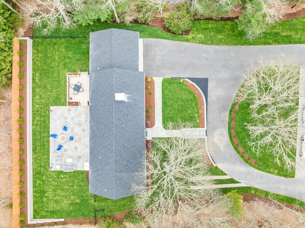 1351 Old Post Rd