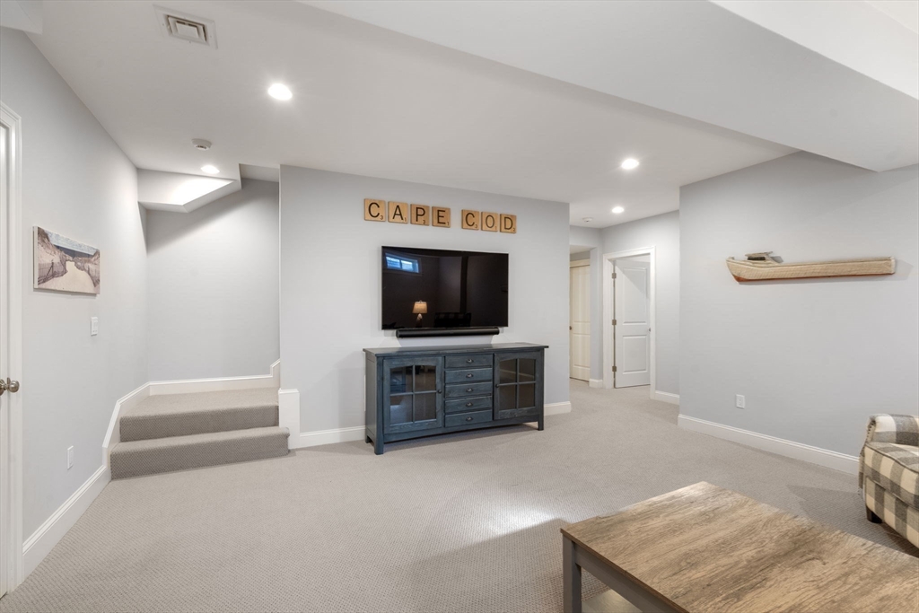 47 Rosewood Circle