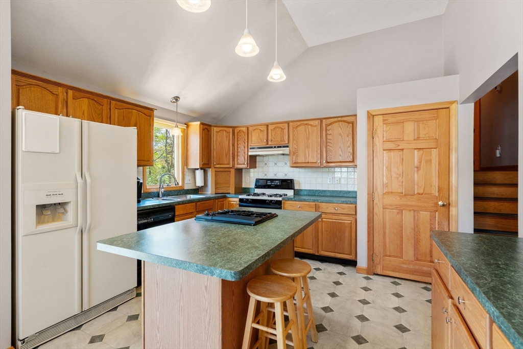 35 Sir Joseph Ct