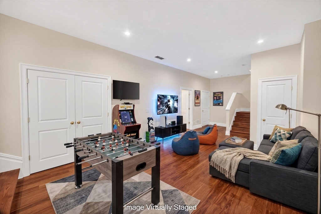2 Quinns Way # 2