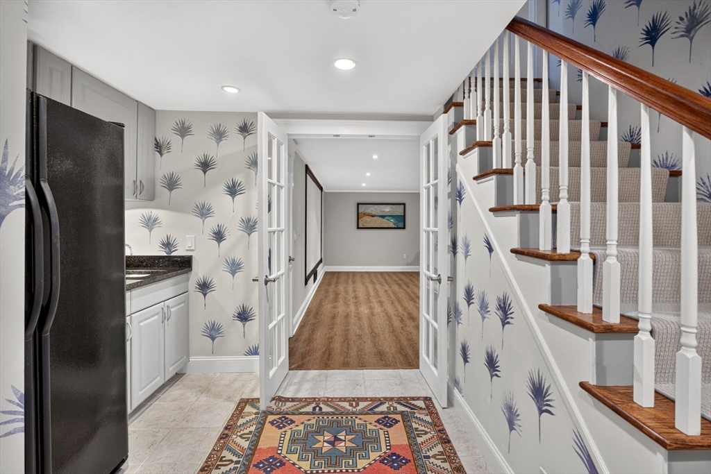 43 Longhill Dr