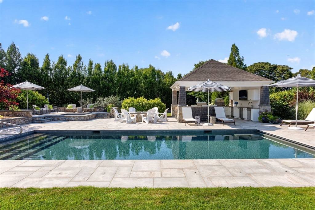 43 Longhill Dr