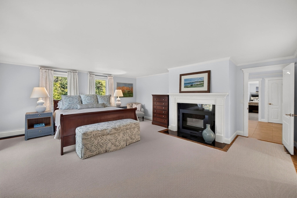 43 Longhill Dr