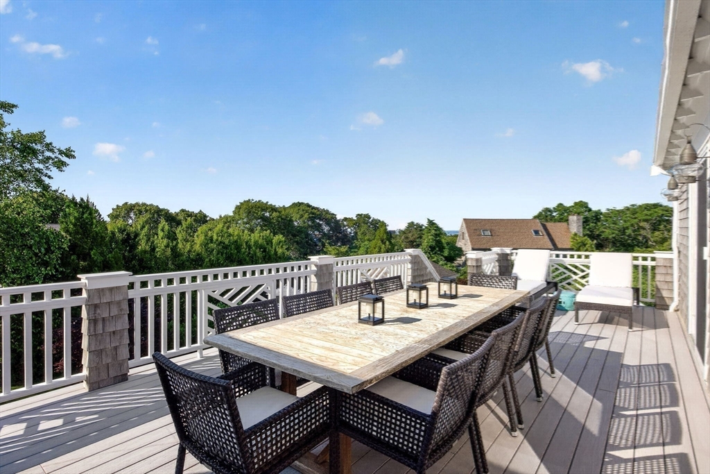 43 Longhill Dr