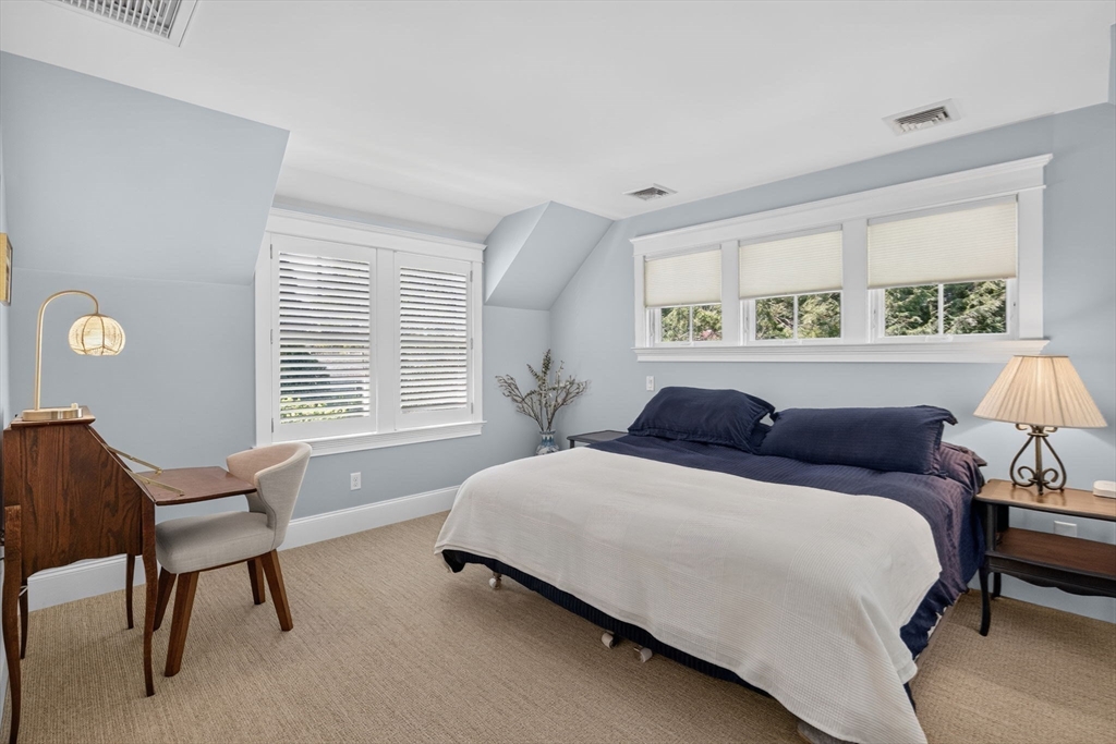 141 Hollingsworth Rd