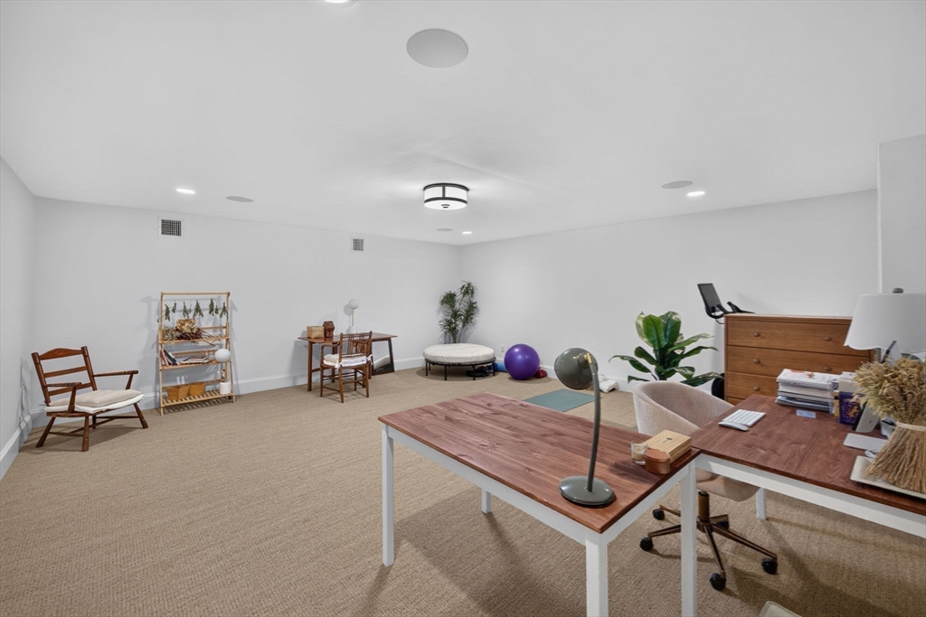 141 Hollingsworth Rd
