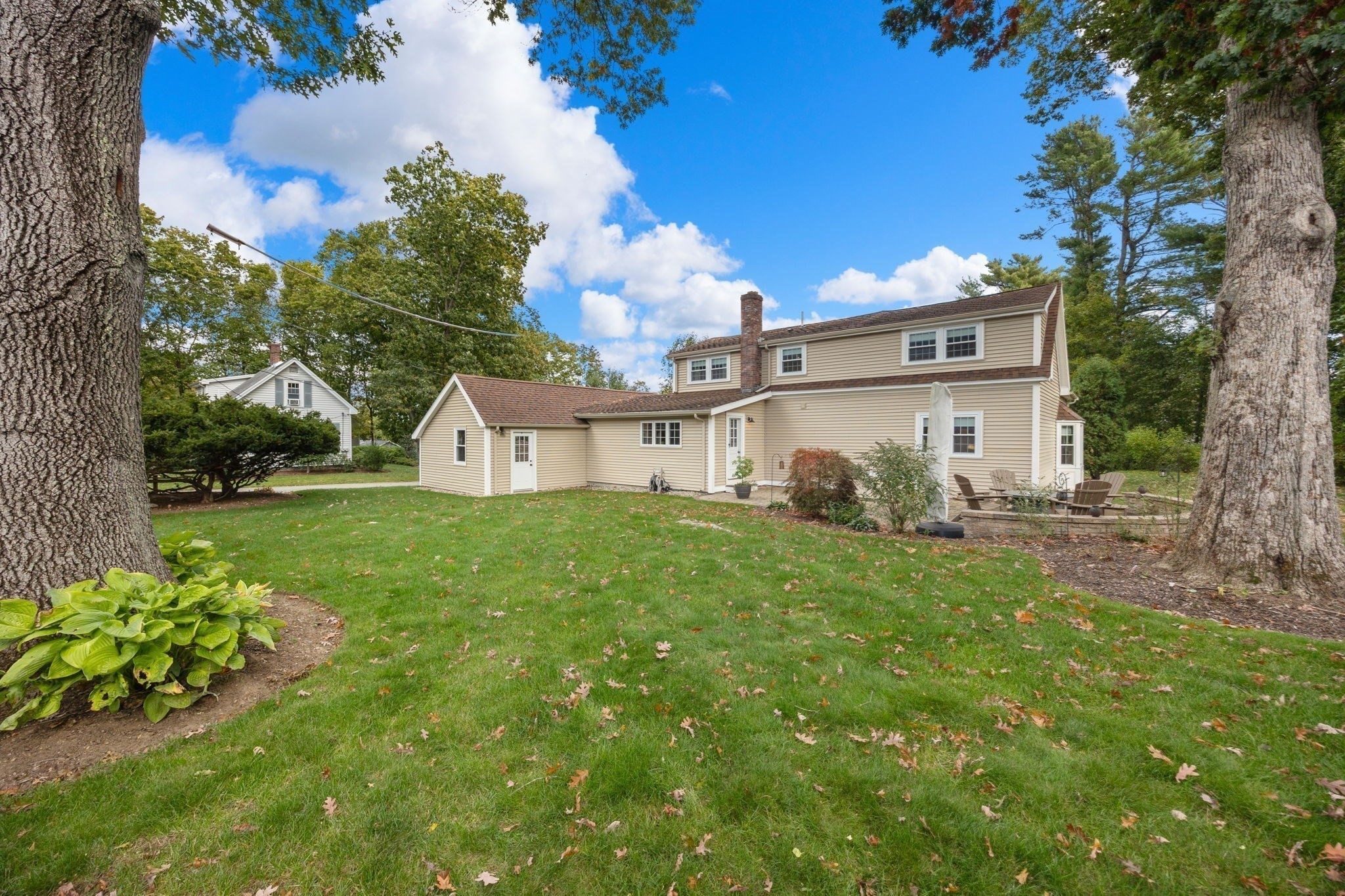4 Beatty Ln