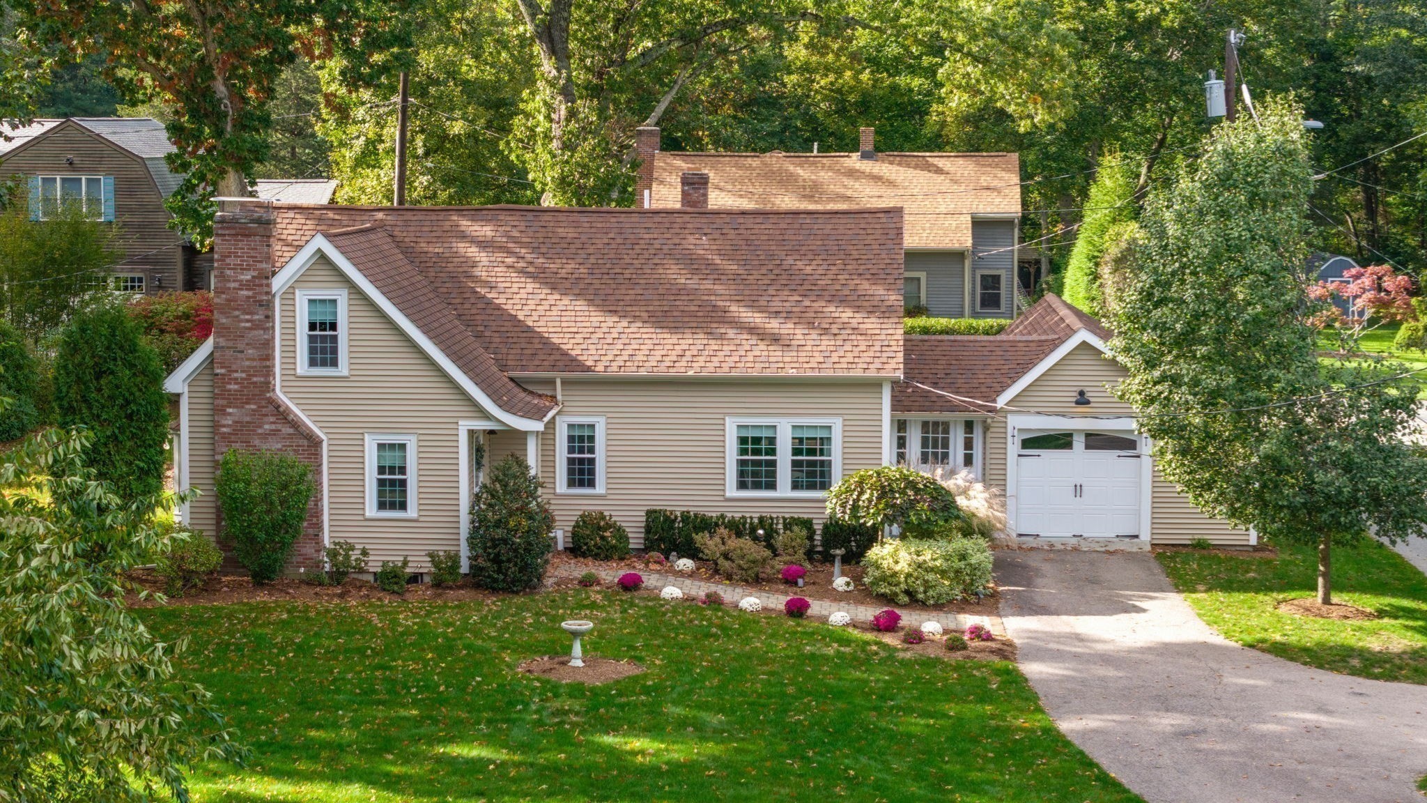 4 Beatty Ln