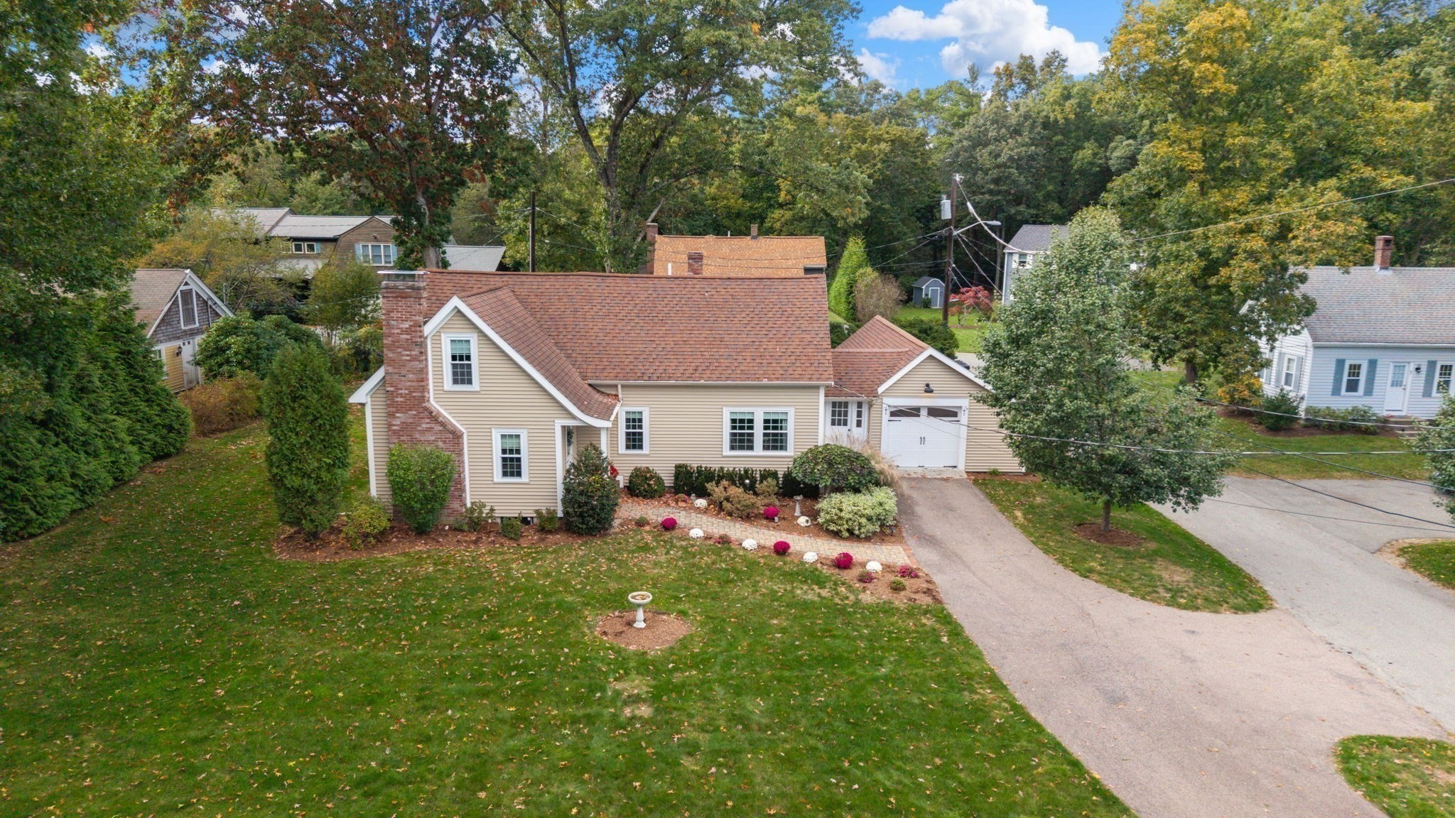4 Beatty Ln