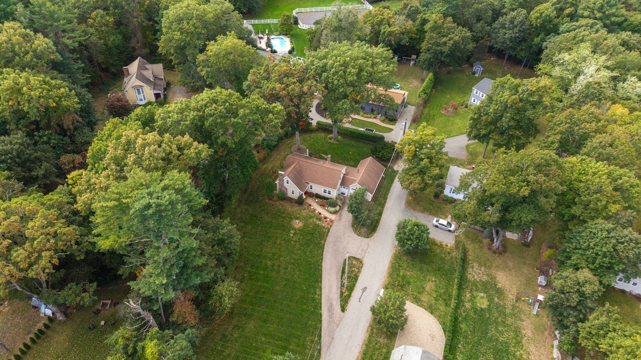 4 Beatty Ln