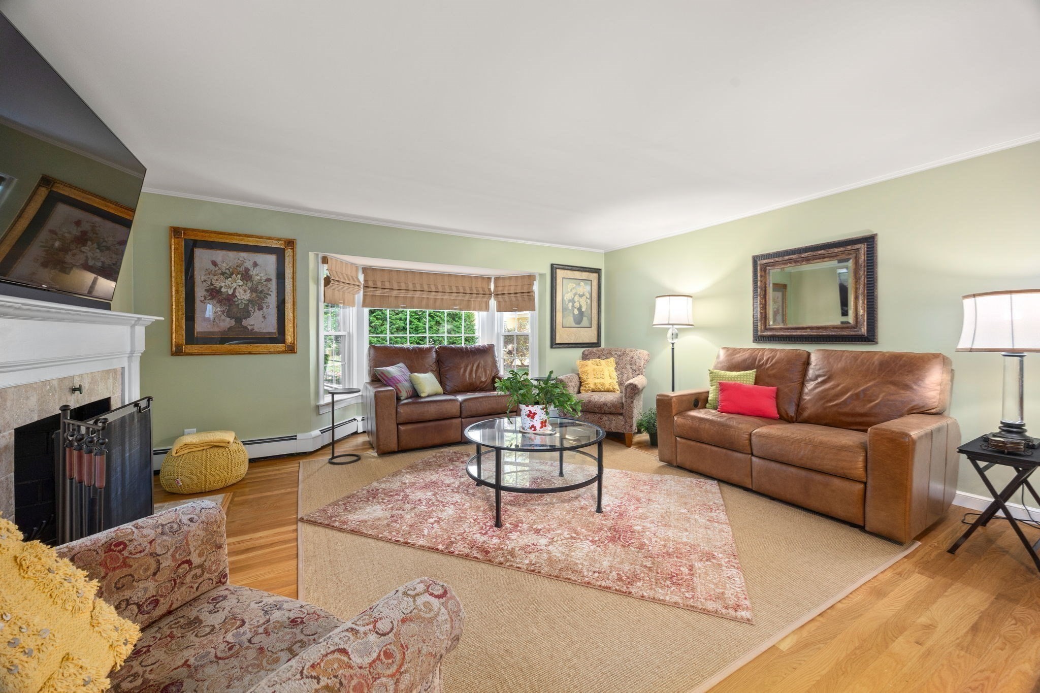 4 Beatty Ln