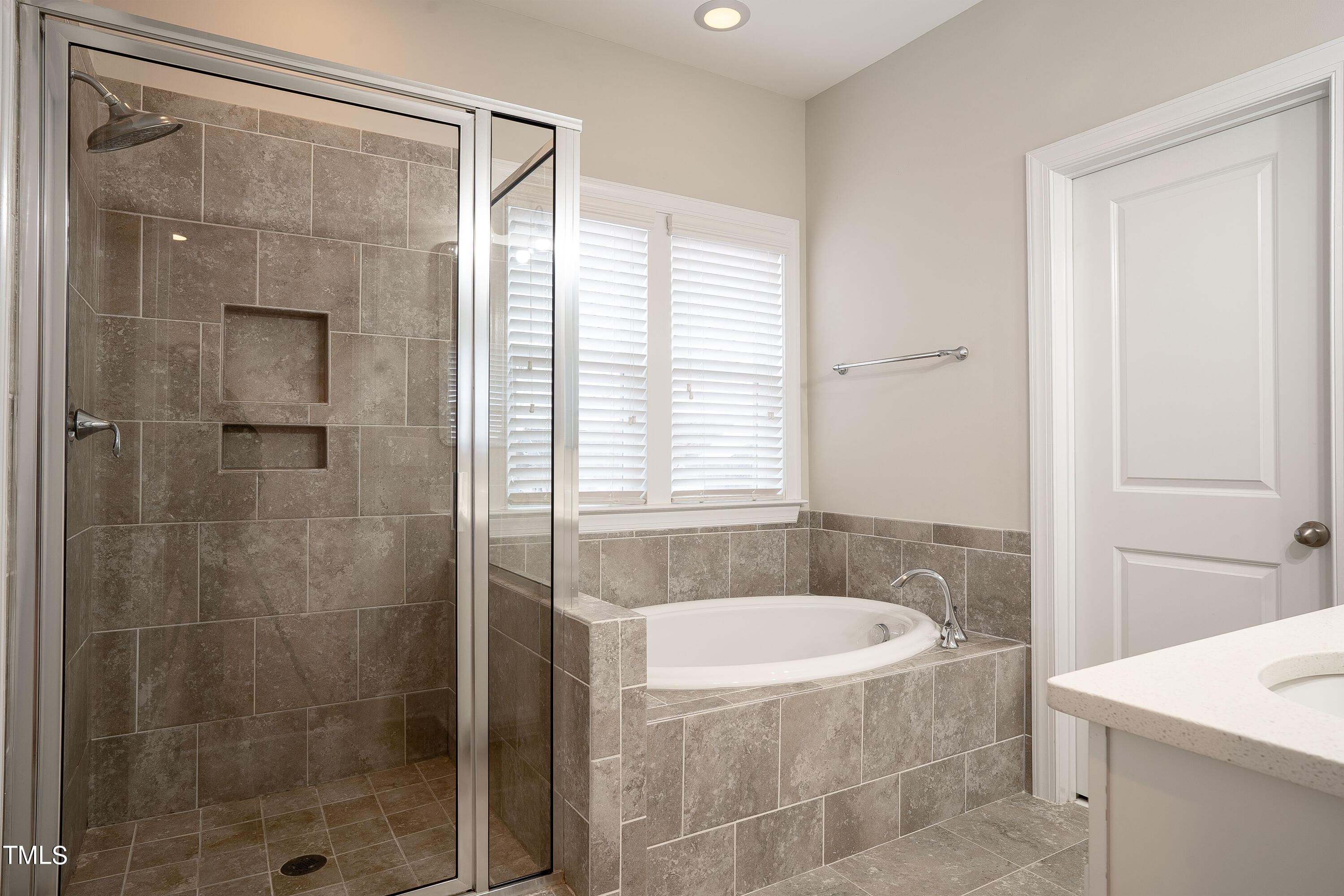 665 Old Dairy Dr Drive