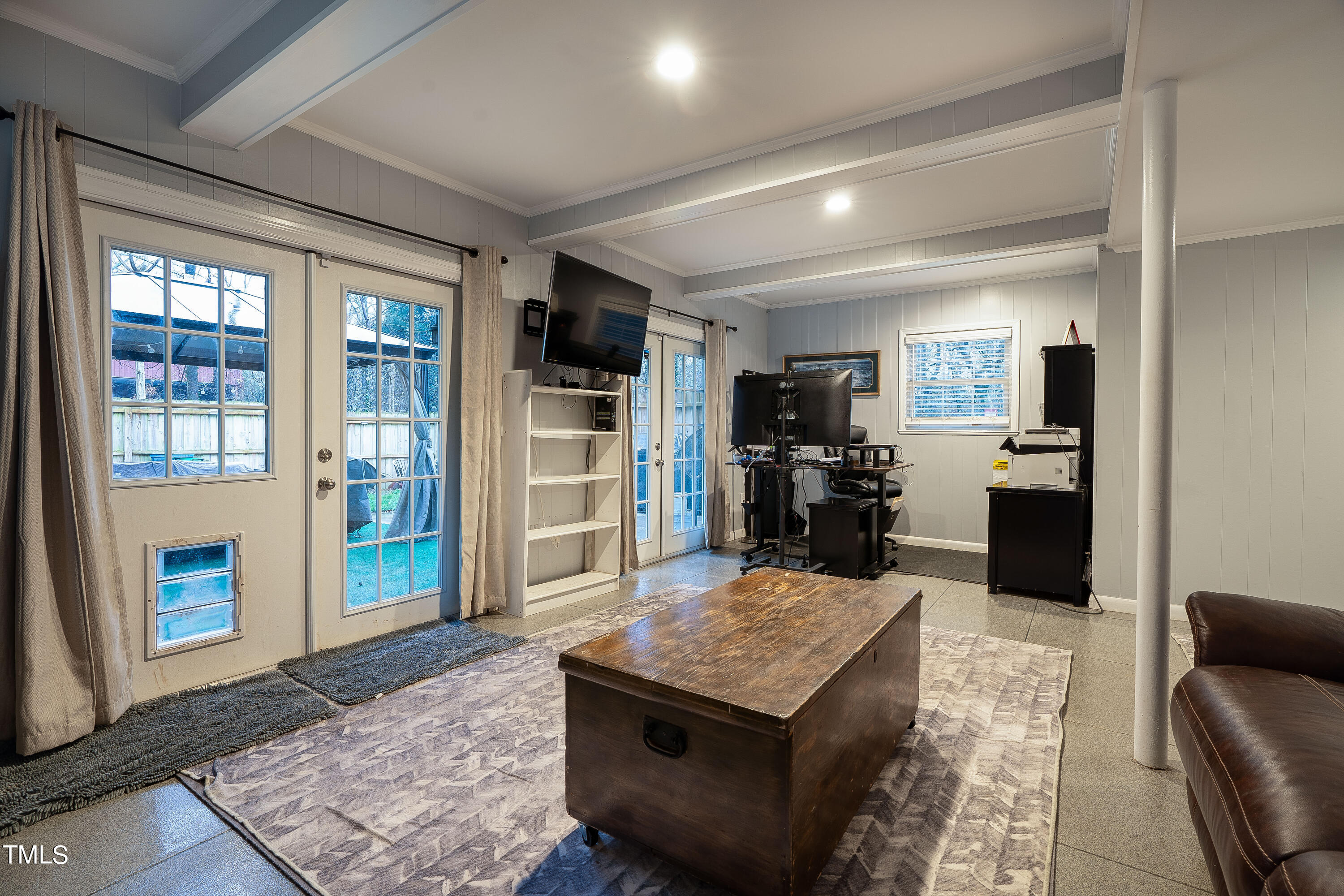4222 Arbutus Drive