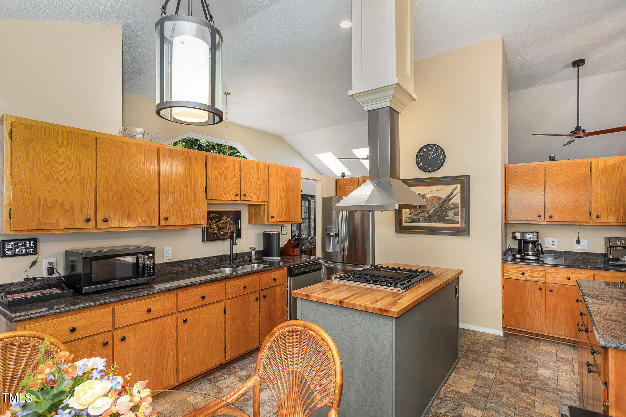 227 Windlestraw