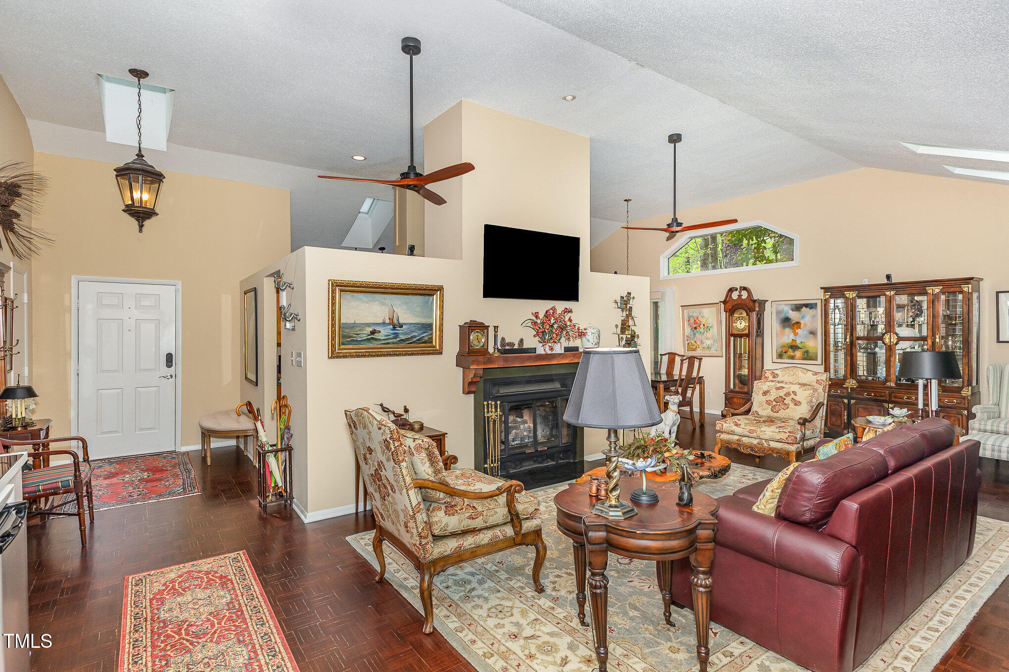 227 Windlestraw