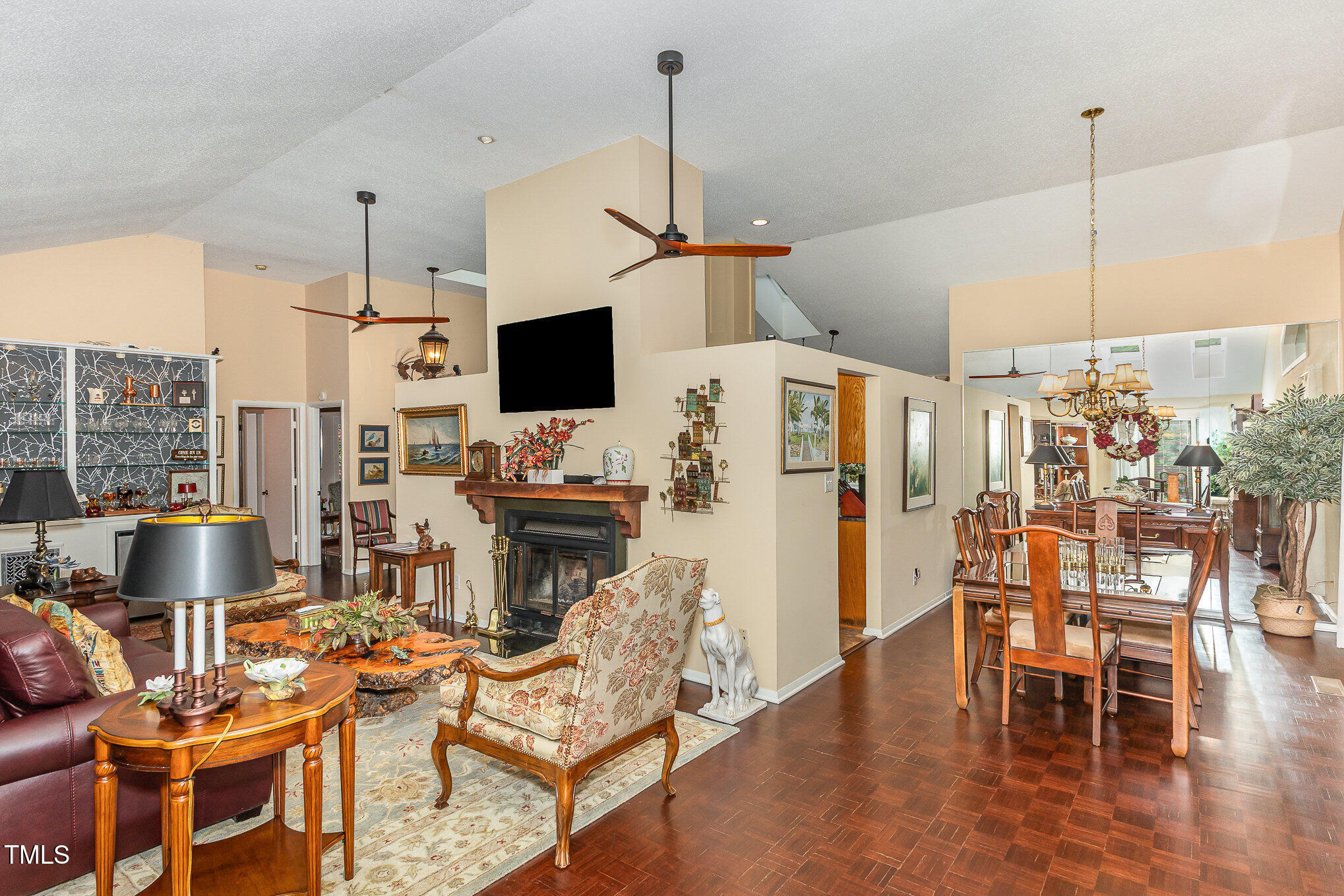 227 Windlestraw