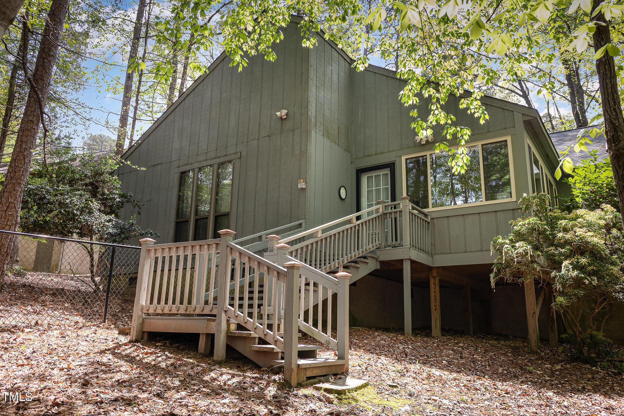 227 Windlestraw
