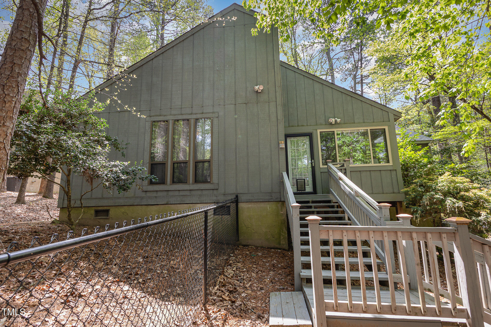 227 Windlestraw