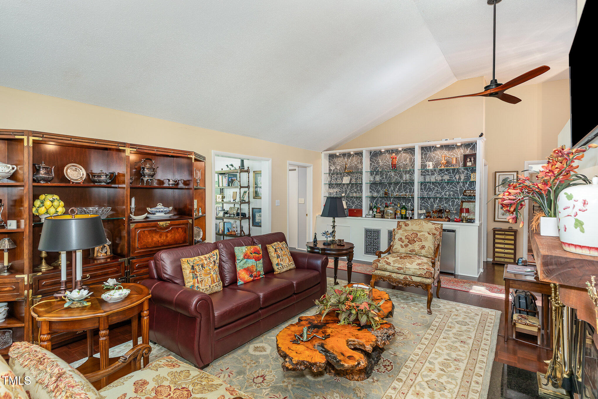 227 Windlestraw