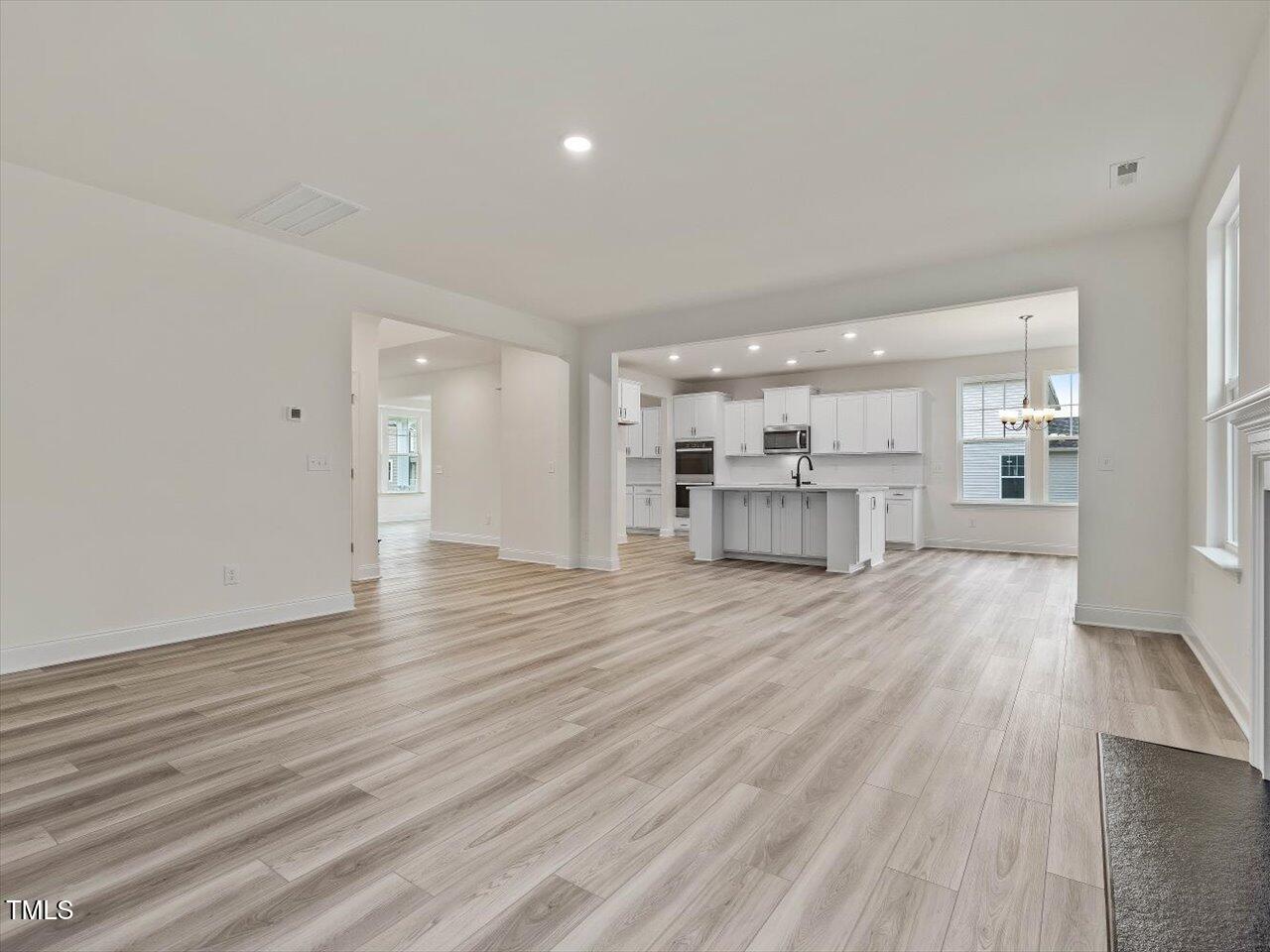 138 Alden Way