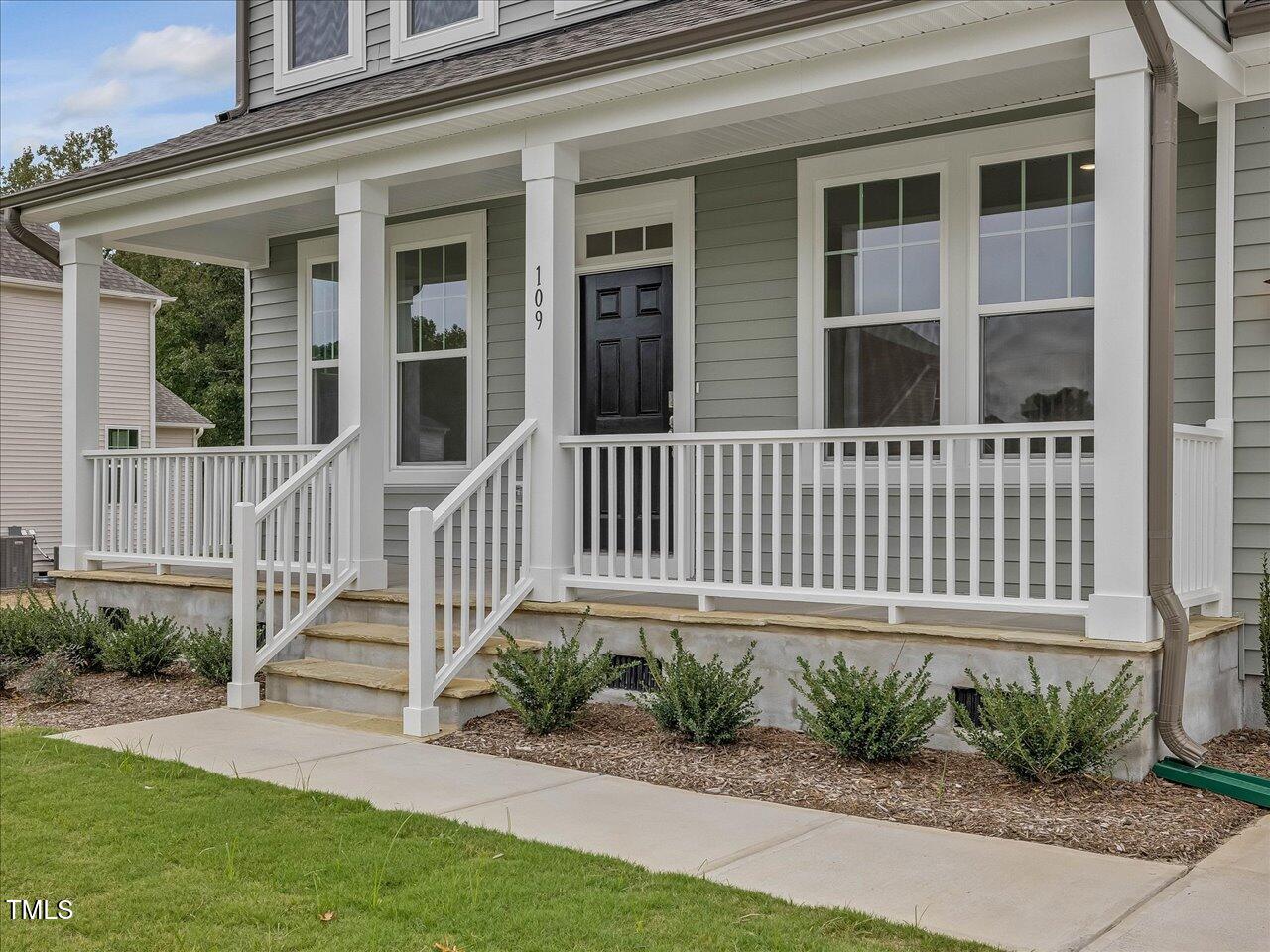 138 Alden Way