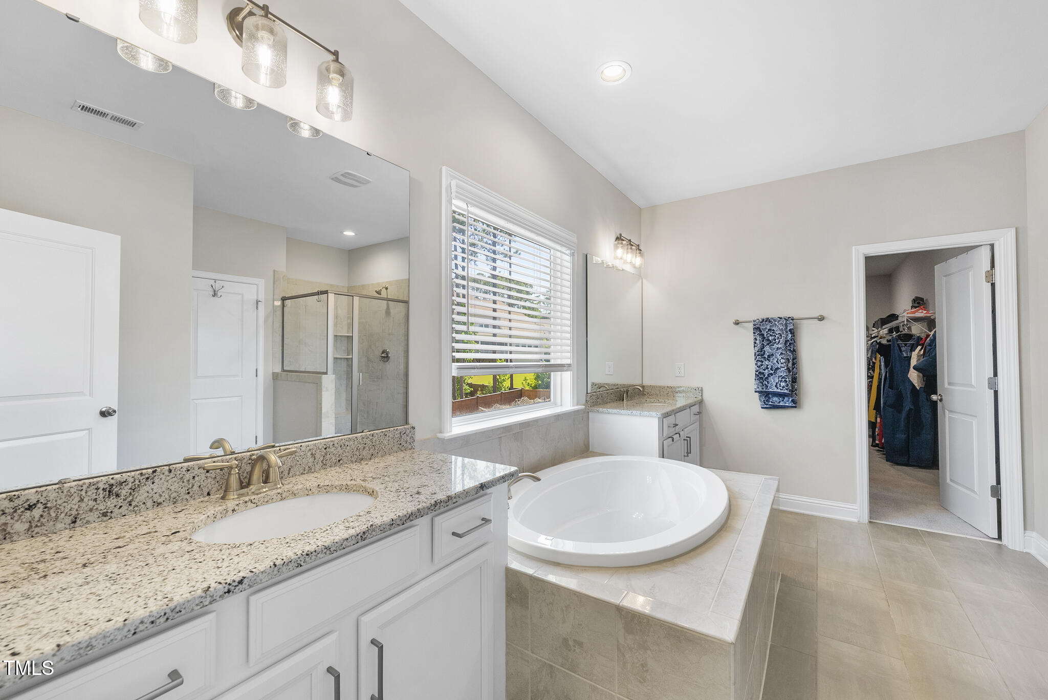 2527 Sidewinder Court