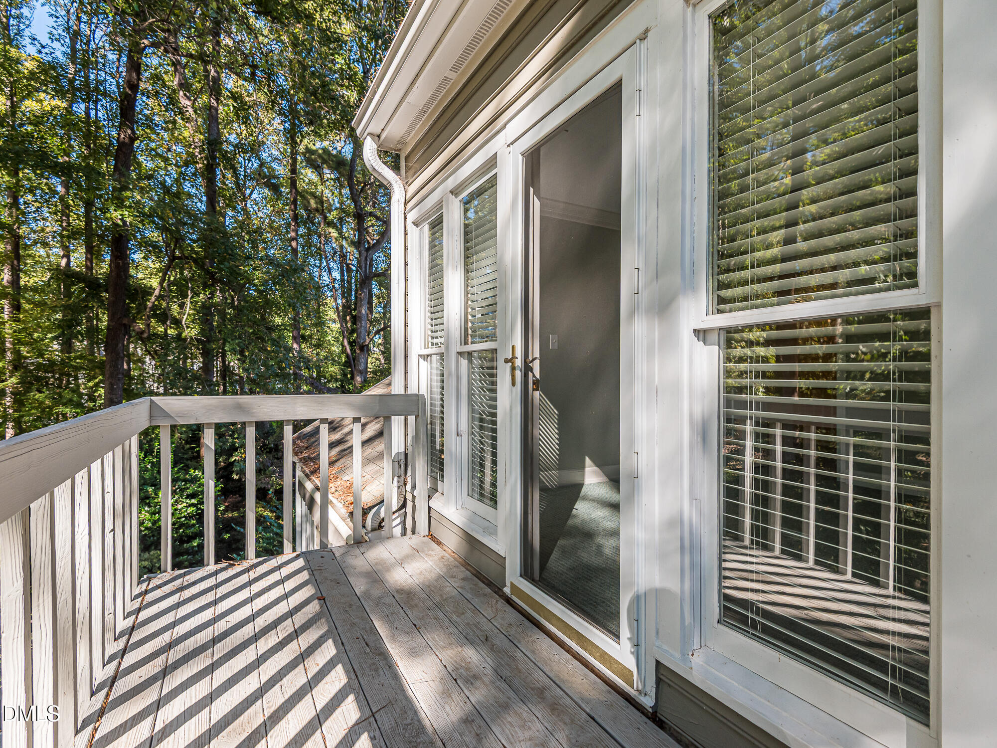 6921 Hunters Way, Raleigh