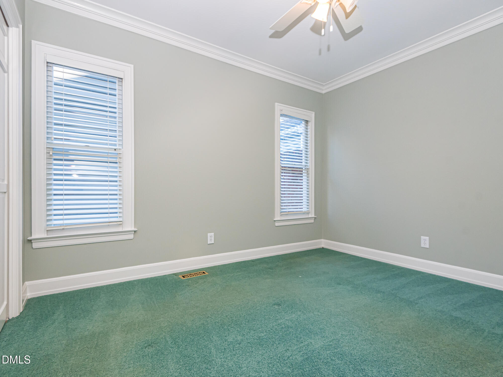 6921 Hunters Way, Raleigh