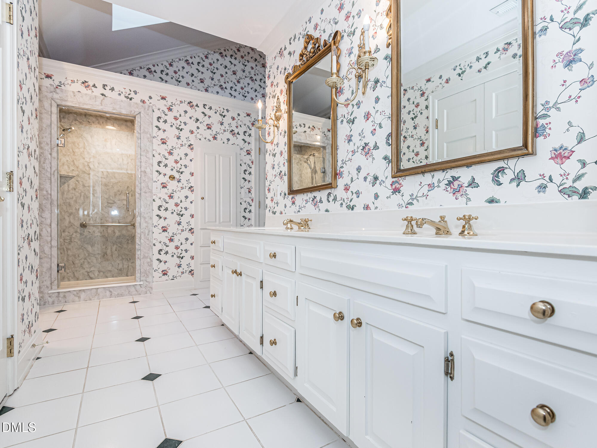 6921 Hunters Way, Raleigh