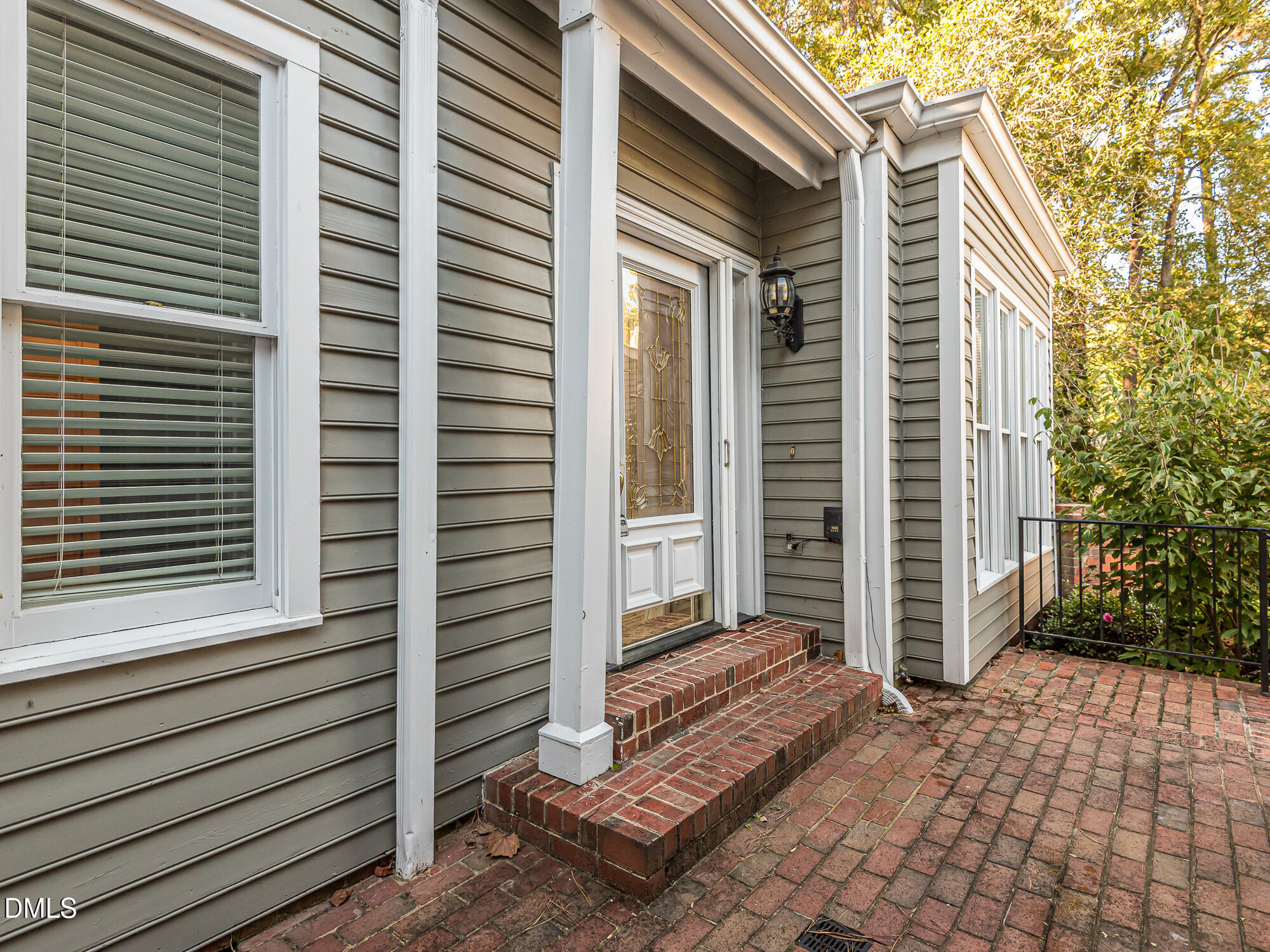6921 Hunters Way, Raleigh