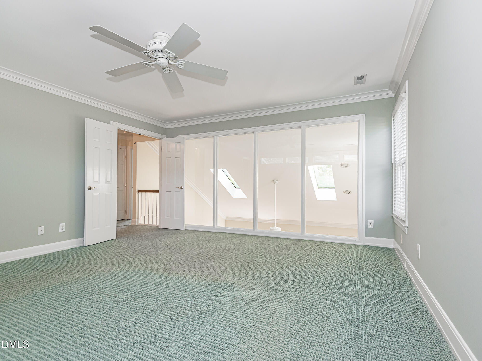6921 Hunters Way, Raleigh