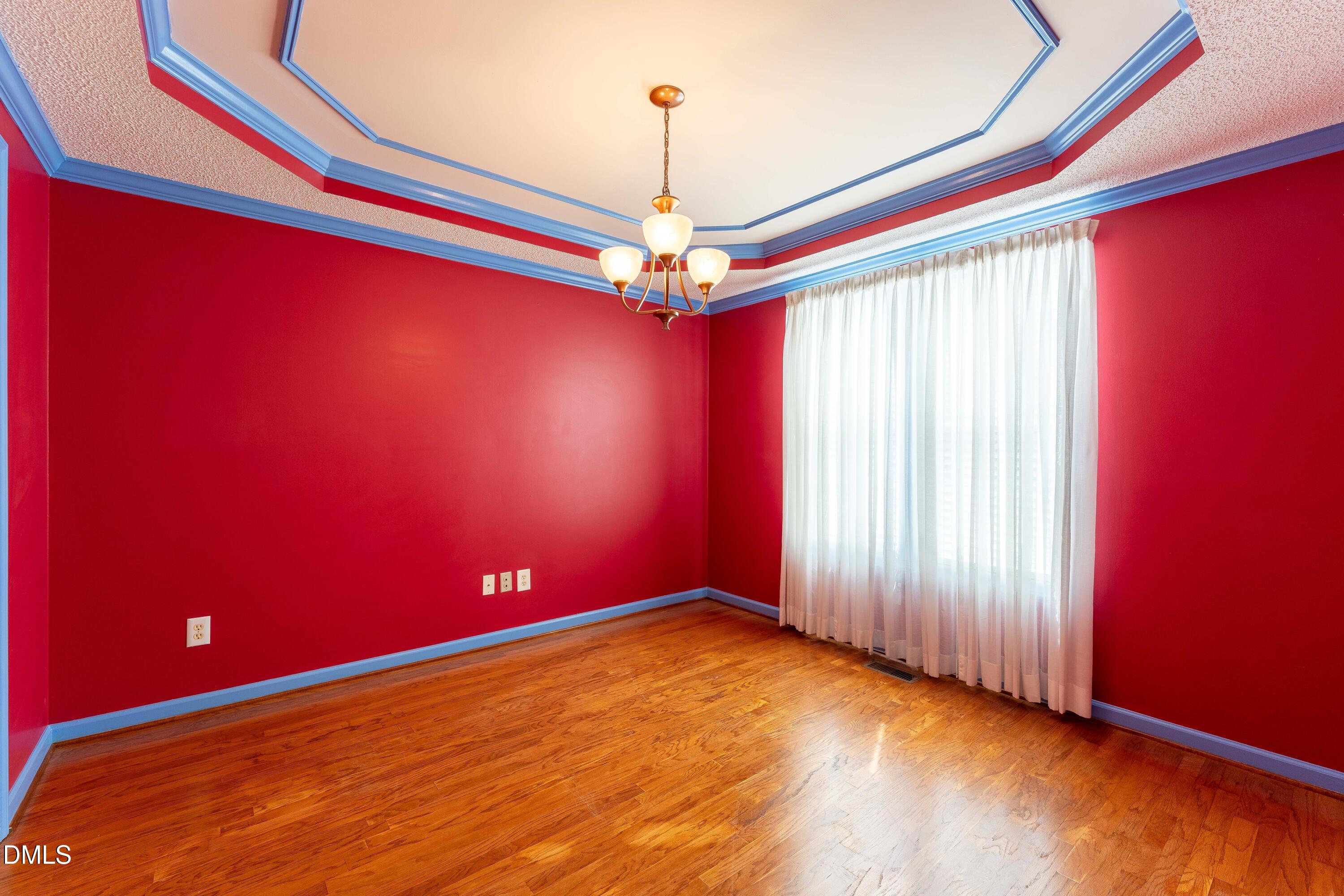 1321 E Turret Court