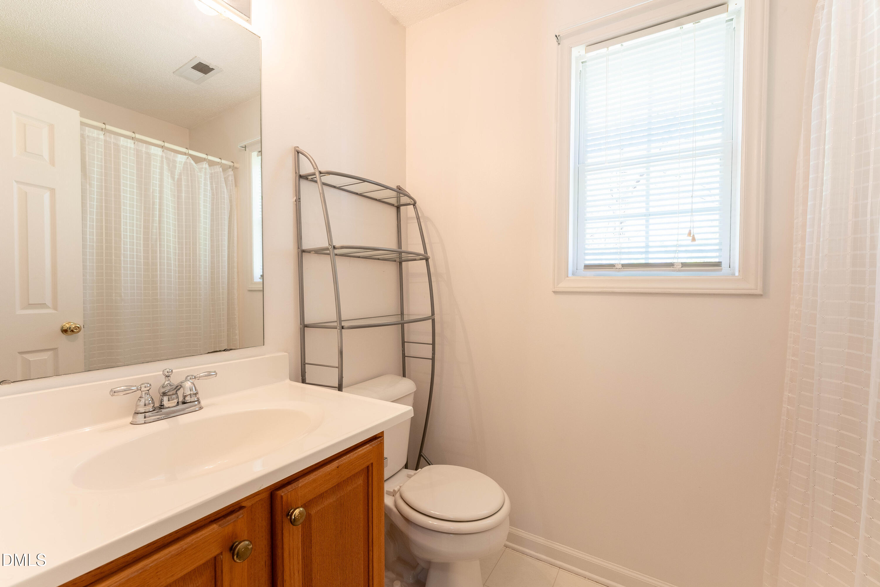 1321 E Turret Court