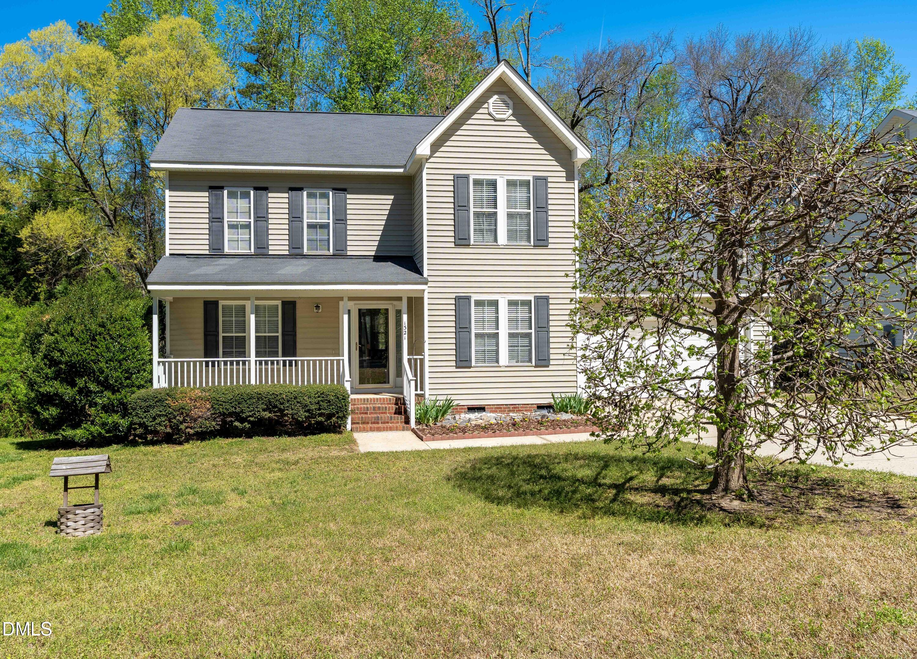 1321 E Turret Court